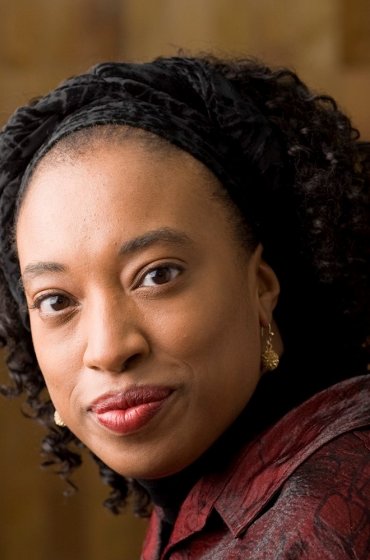 Yavilah McCoy Headshot 2